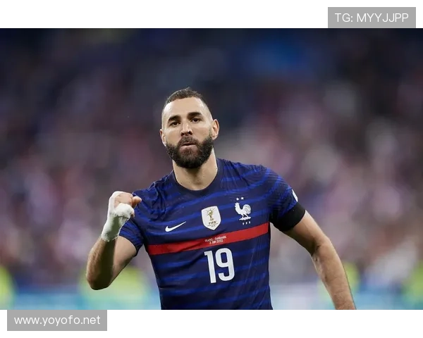 卡瓦尼与本泽马在终结方式上出现分化趋势 卡瓦尼与本泽马在终结方式上出现分化趋势